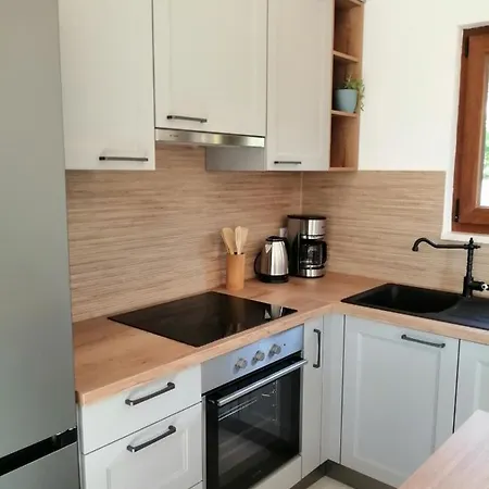 Tatil Evi Kuca Za Odmor Gnjila U Uvali Iznad Prekrasne Plaze