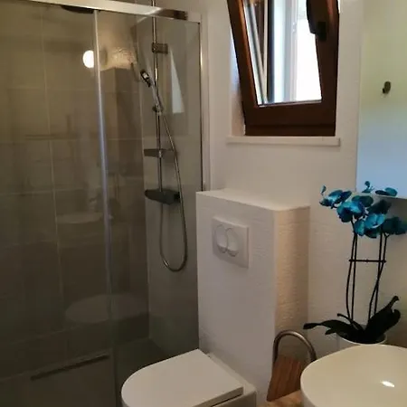 Kuca Za Odmor Gnjila U Uvali Iznad Prekrasne Plaze *