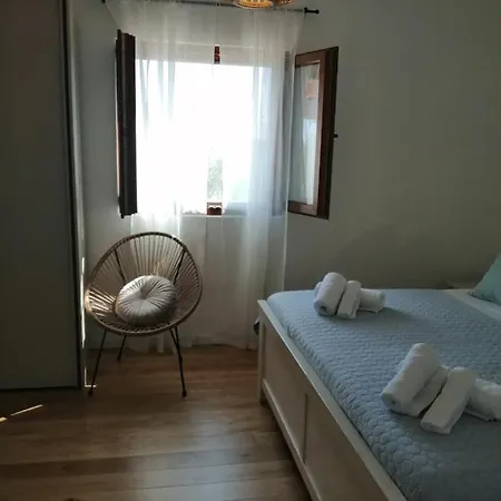 Kuca Za Odmor Gnjila U Uvali Iznad Prekrasne Plaze Tatil Evi