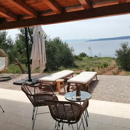 Kuca Za Odmor Gnjila U Uvali Iznad Prekrasne Plaze