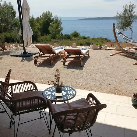 Kuca Za Odmor Gnjila U Uvali Iznad Prekrasne Plaze *